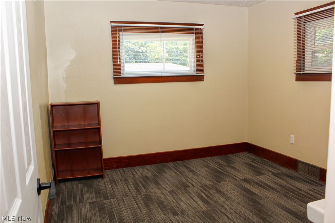 1455 Parkman Road NW Warren OH 44485