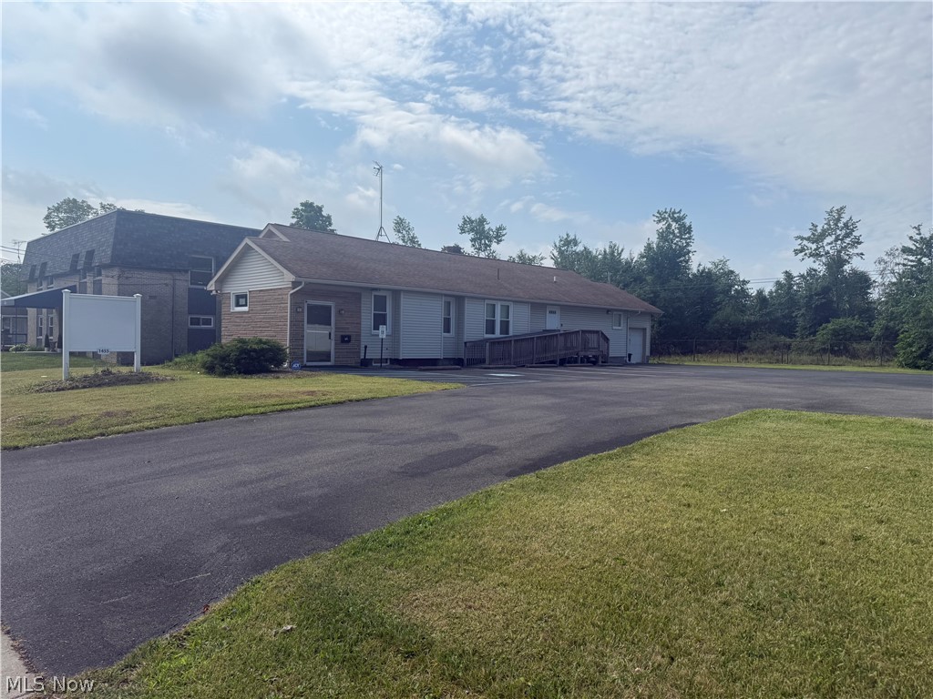1455 Parkman Road NW Warren OH 44485