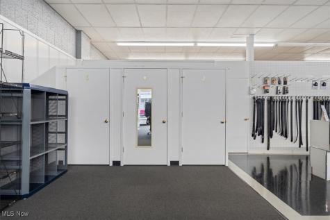 4711 State Road Cleveland OH 44109