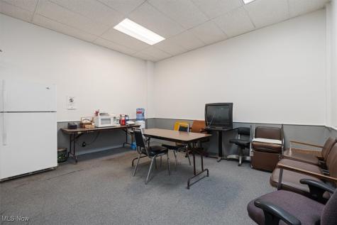 4711 State Road Cleveland OH 44109