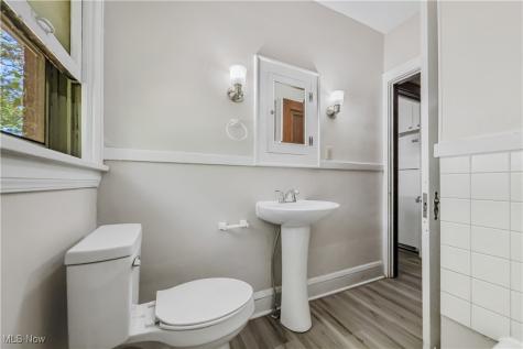 598 Blaine Avenue Akron OH 44310