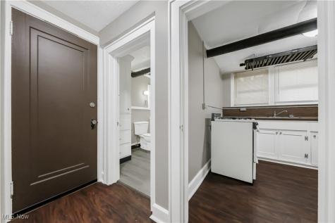 598 Blaine Avenue Akron OH 44310