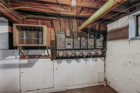 598 Blaine Avenue Akron OH 44310