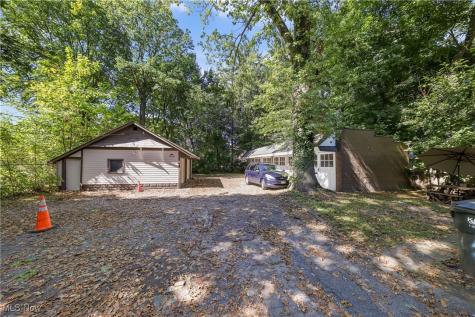 598 Blaine Avenue Akron OH 44310