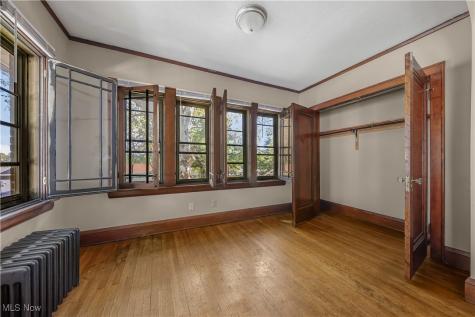 598 Blaine Avenue Akron OH 44310