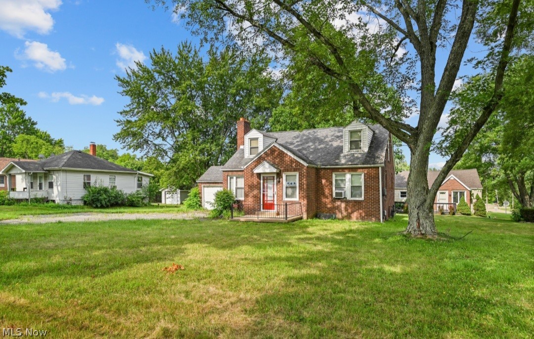 374 Niles Cortland Road SE Warren OH 44484