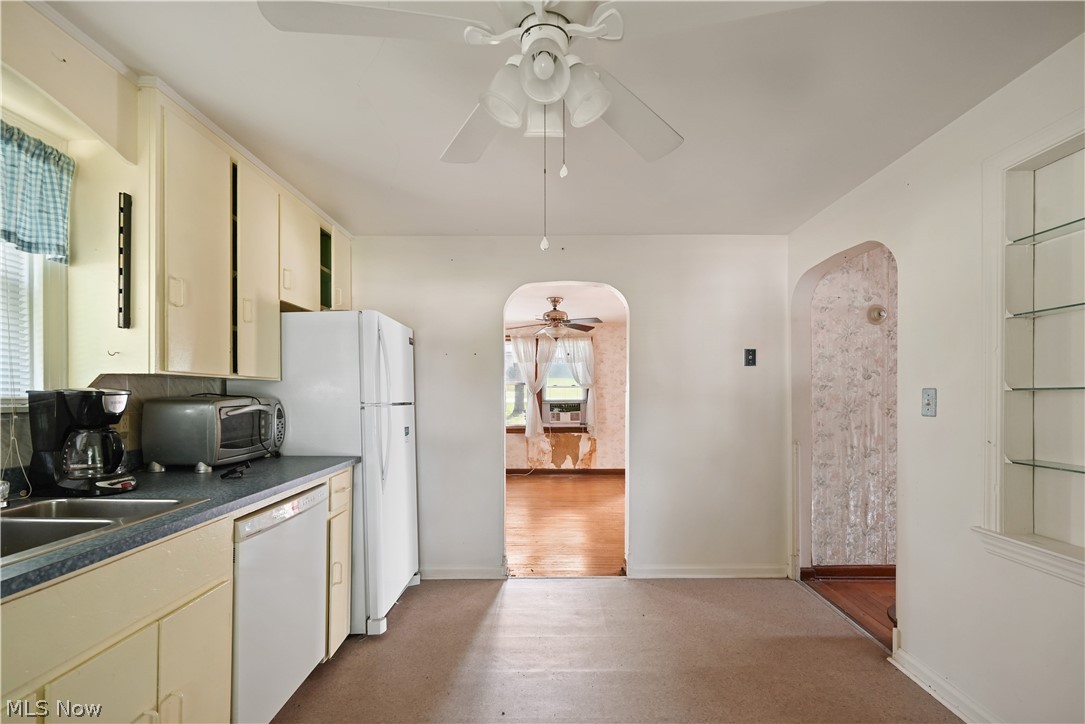 374 Niles Cortland Road SE Warren OH 44484