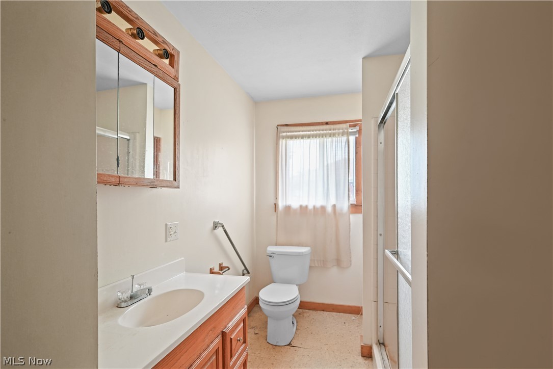 374 Niles Cortland Road SE Warren OH 44484
