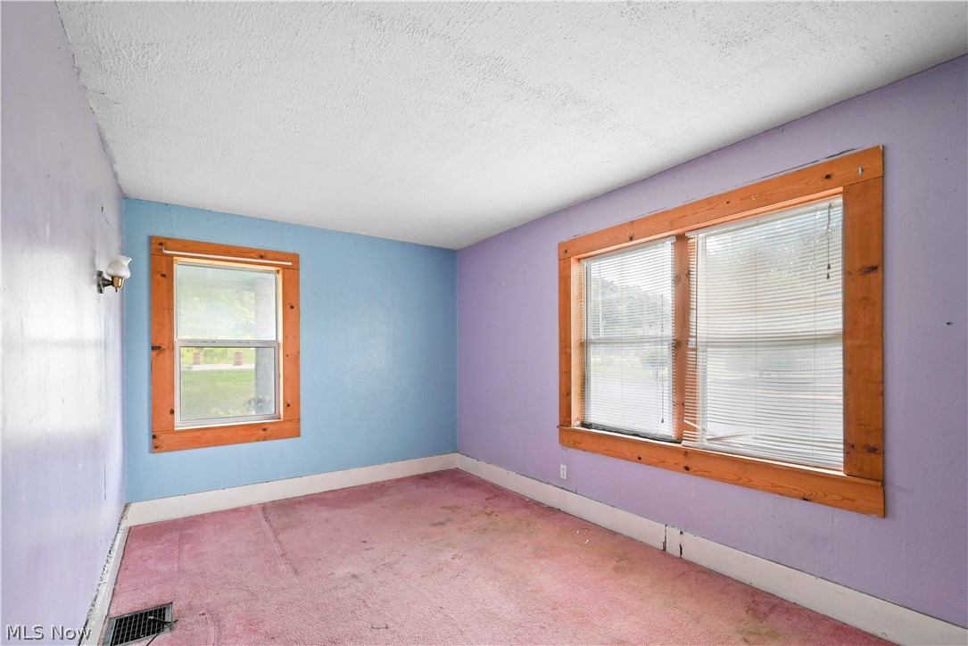 374 Niles Cortland Road SE Warren OH 44484