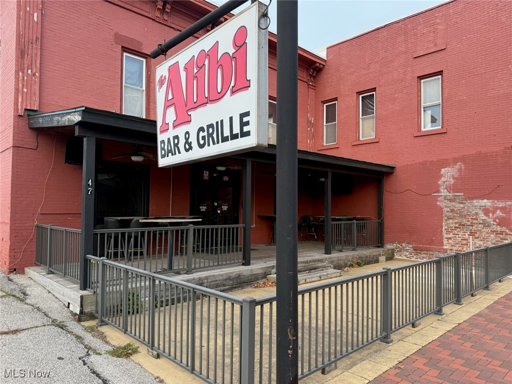 47 W Main Street Geneva OH 44041