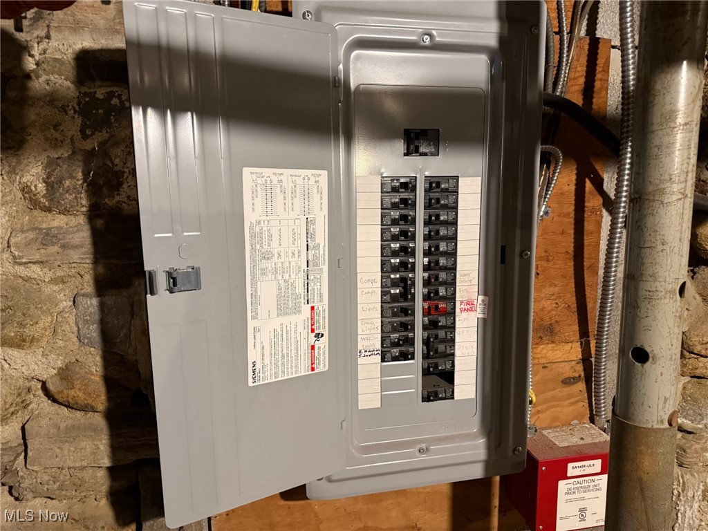 47 W Main Street Geneva OH 44041