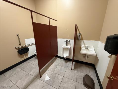 47 W Main Street Geneva OH 44041