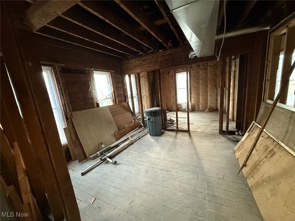 47 W Main Street Geneva OH 44041