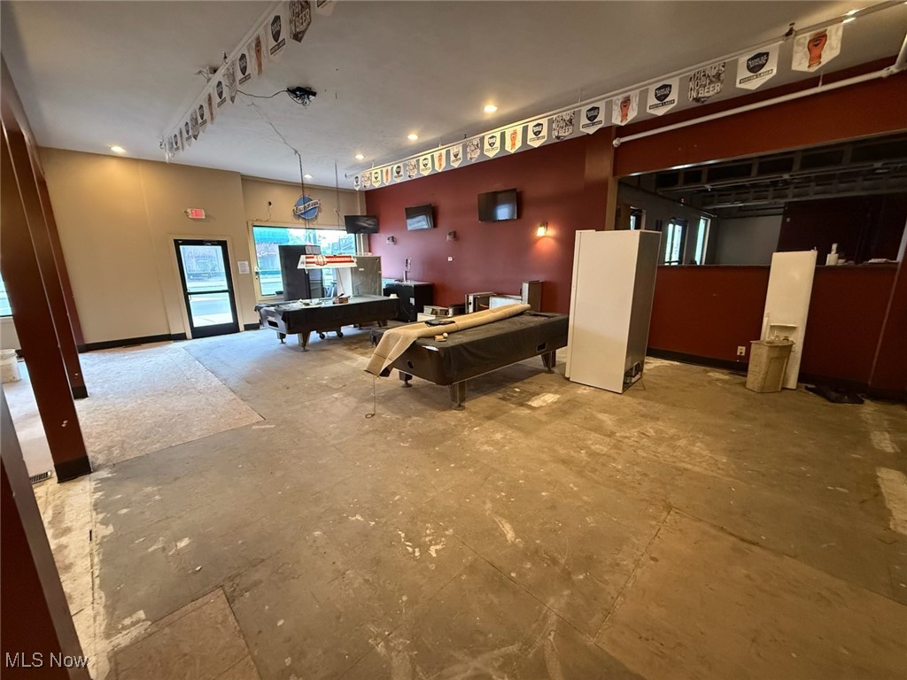 47 W Main Street Geneva OH 44041