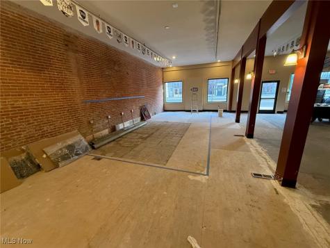 47 W Main Street Geneva OH 44041