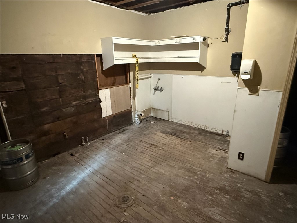 47 W Main Street Geneva OH 44041