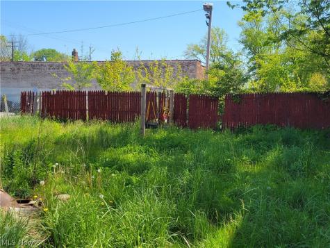 4061 E 71st Street Cleveland OH 44105
