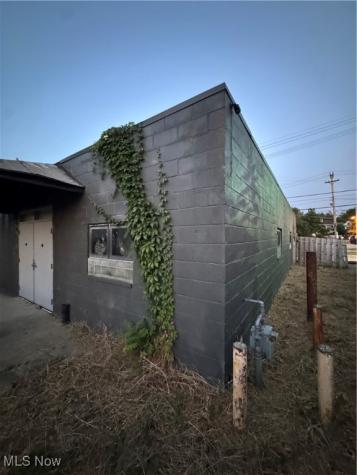 16219 Saint Clair Avenue Cleveland OH 44110