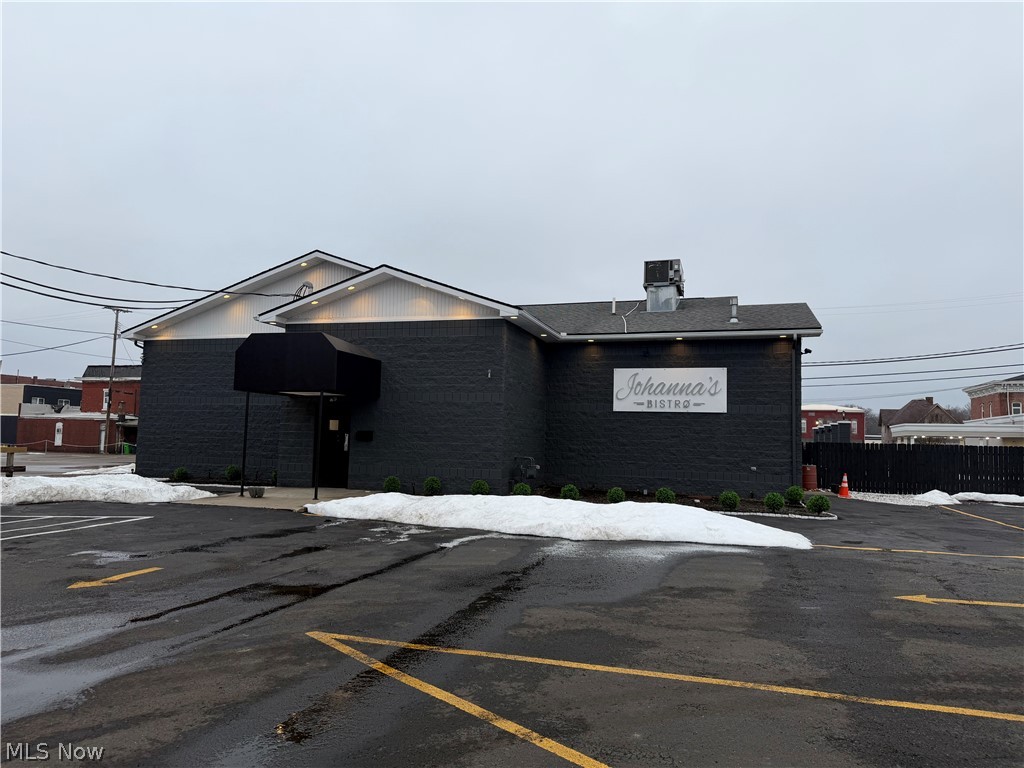 628 Walnut Street Coshocton OH 43812