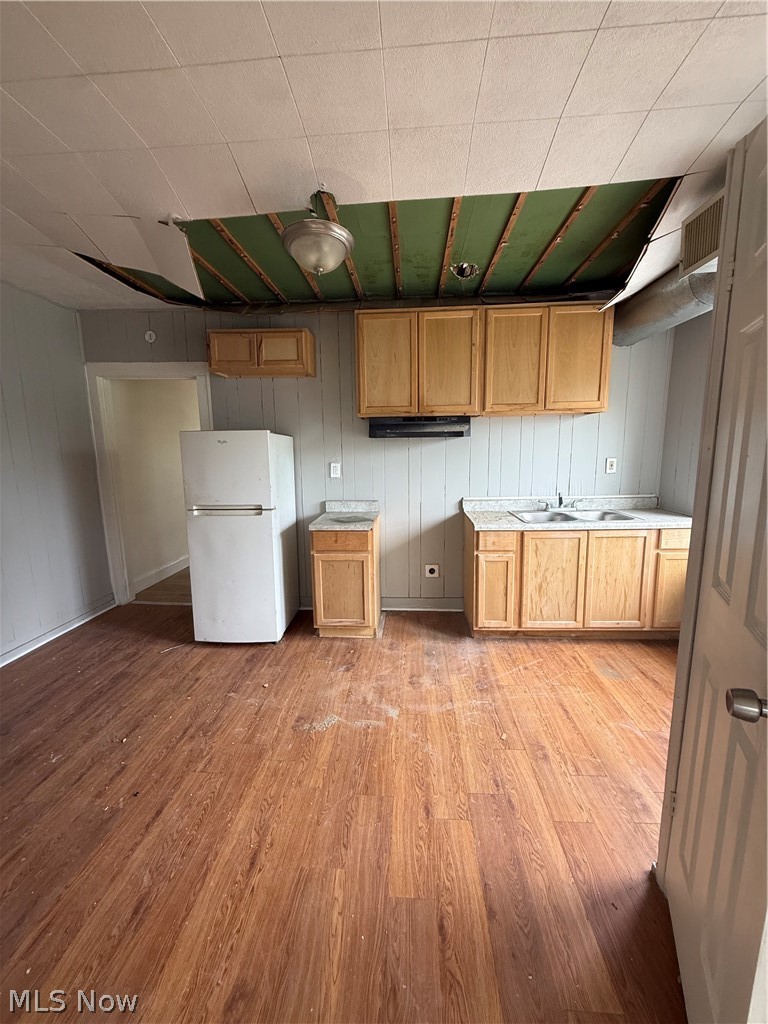 976 E 70th Street Cleveland OH 44103