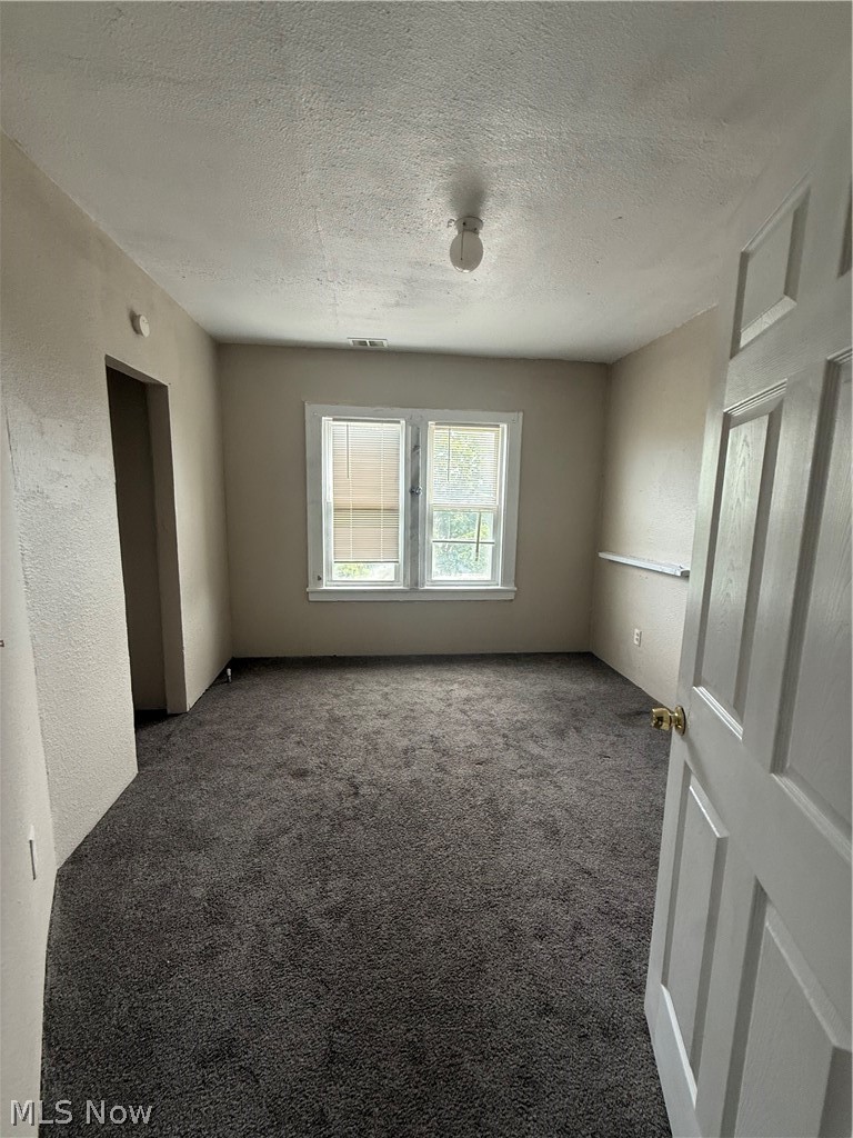 976 E 70th Street Cleveland OH 44103