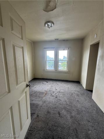 976 E 70th Street Cleveland OH 44103