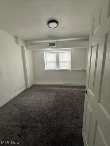976 E 70th Street Cleveland OH 44103