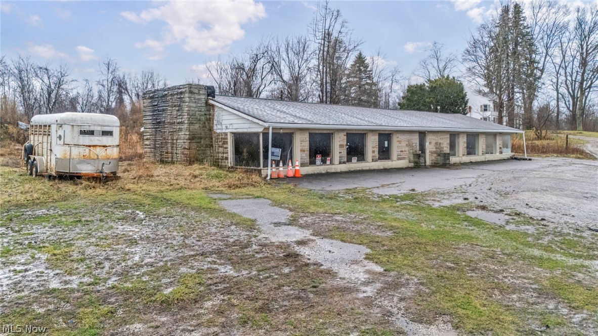 9580 & 9582 North Ridge Road Geneva OH 44041