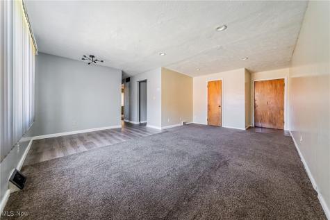 15978 Nelacrest Road East Cleveland OH 44112