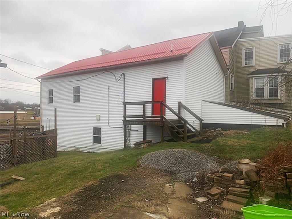 275 Front Street Leetonia OH 44431