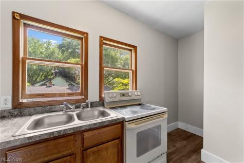 203 Crosby Akron OH 44303
