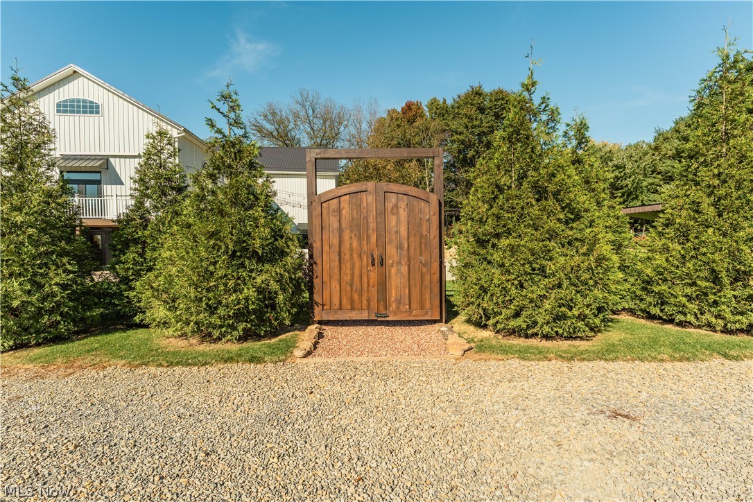 3931 State Route 39 NW Dover OH 44622