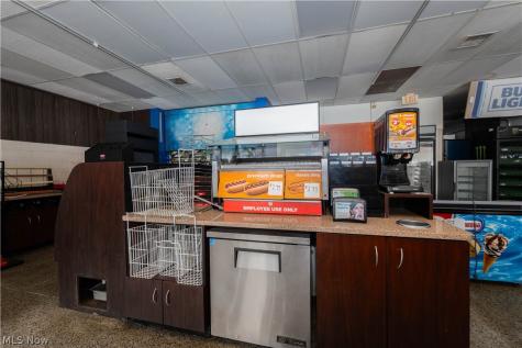 726 E Lincoln Way Minerva OH 44657