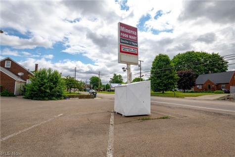 726 E Lincoln Way Minerva OH 44657