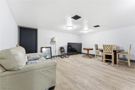 115 E Ely Street Alliance OH 44601