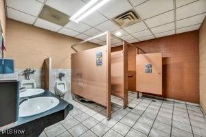 5348 E Lake Road Sheffield Lake OH 44054