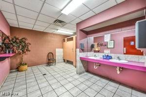 5348 E Lake Road Sheffield Lake OH 44054