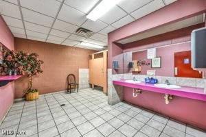 5348 E Lake Road Sheffield Lake OH 44054