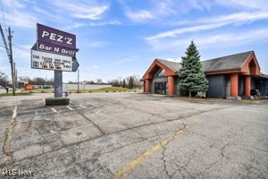 5348 E Lake Road Sheffield Lake OH 44054