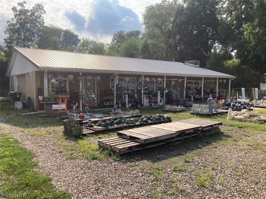 738 N Wooster Avenue Strasburg OH 44680