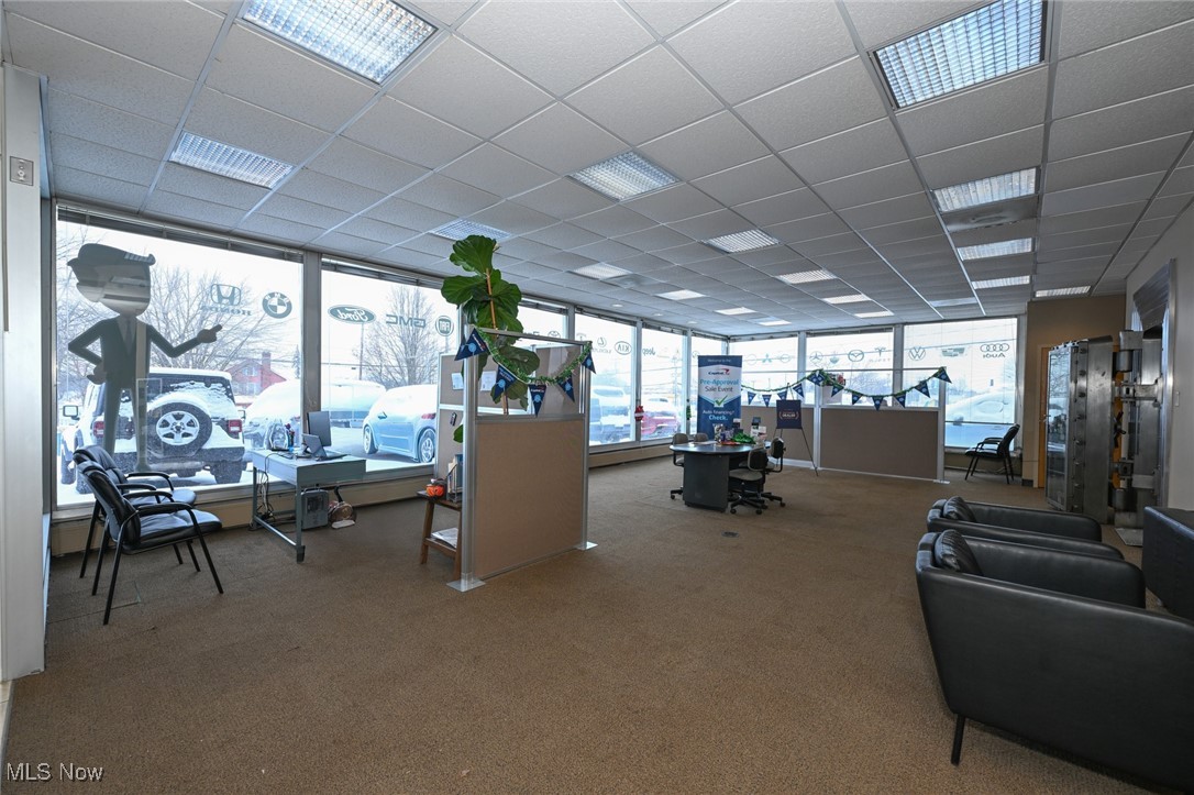 4243 Mahoning Avenue Youngstown OH 44515