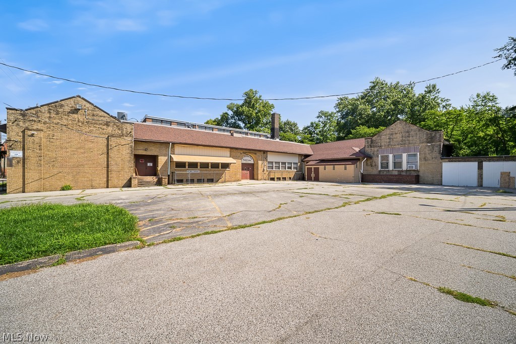 799 E 82nd Street Cleveland OH 44103