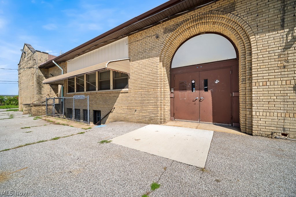 799 E 82nd Street Cleveland OH 44103