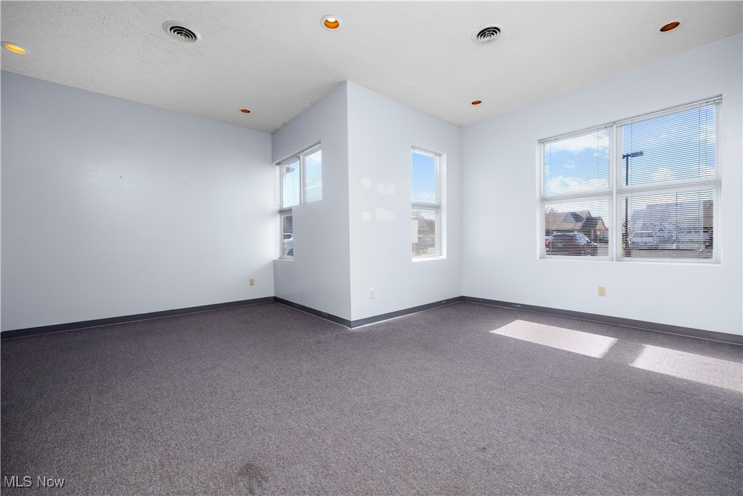 5319 Meadow Lane Court Sheffield Village OH 44035