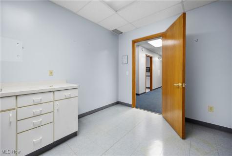 5319 Meadow Lane Court Sheffield Village OH 44035