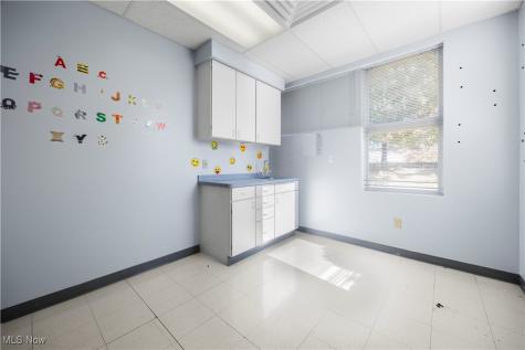 5319 Meadow Lane Court Sheffield Village OH 44035