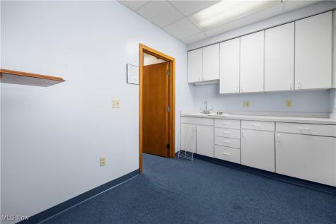 5319 Meadow Lane Court Sheffield Village OH 44035