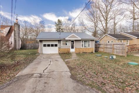 14867 Beechwood Drive Newbury OH 44065