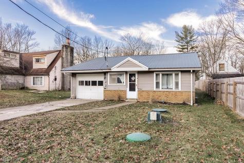 14867 Beechwood Drive Newbury OH 44065