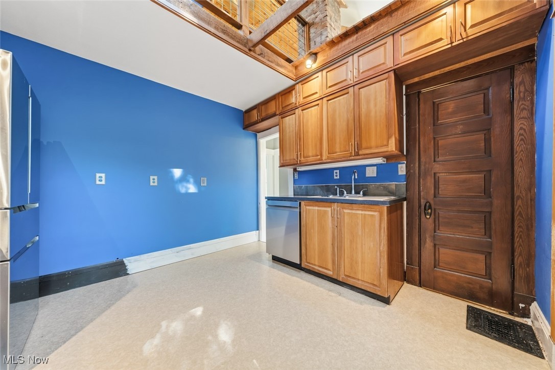 12406 Larchmere Boulevard Cleveland OH 44120